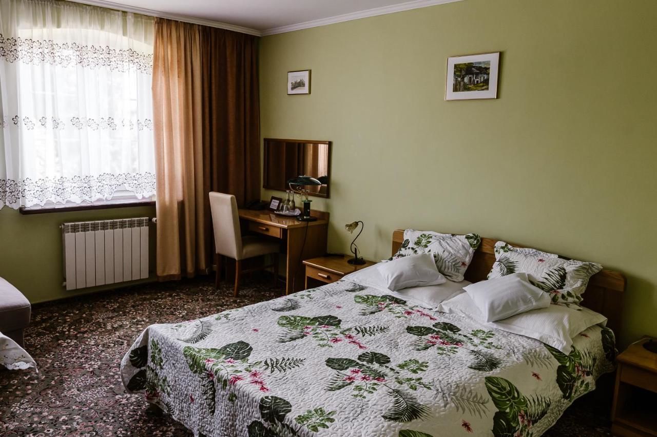 Отель Hotel Marko Пшемысль-21